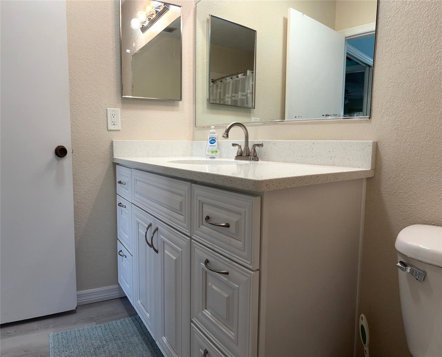 TB8439966 Property Photo