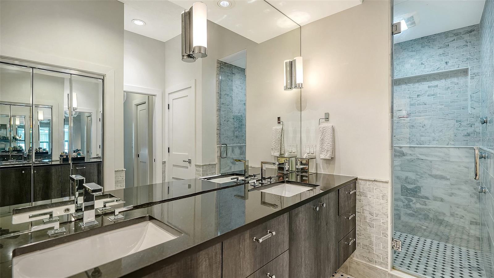 A4669184 Property Photo