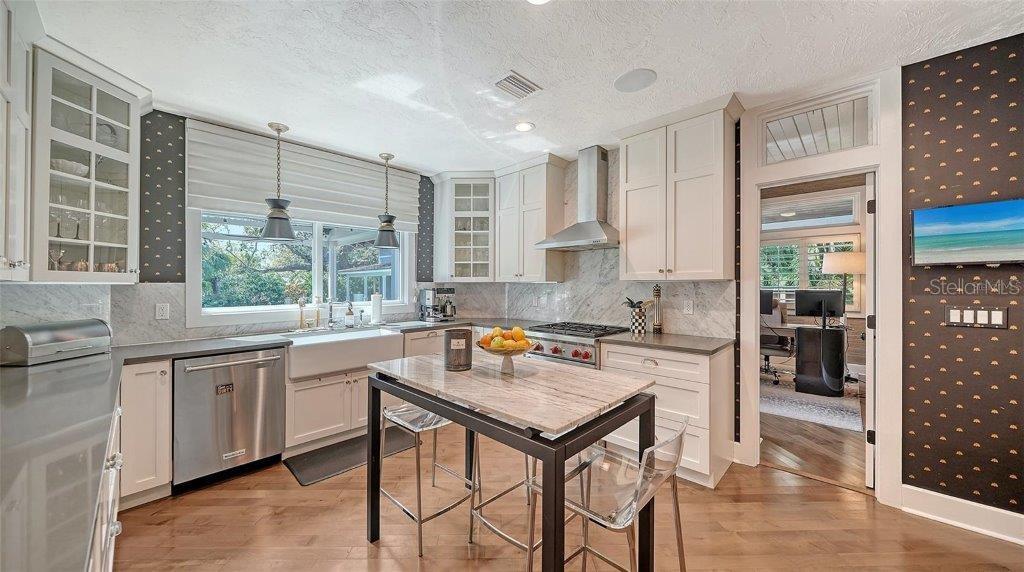 A4669184 Property Photo