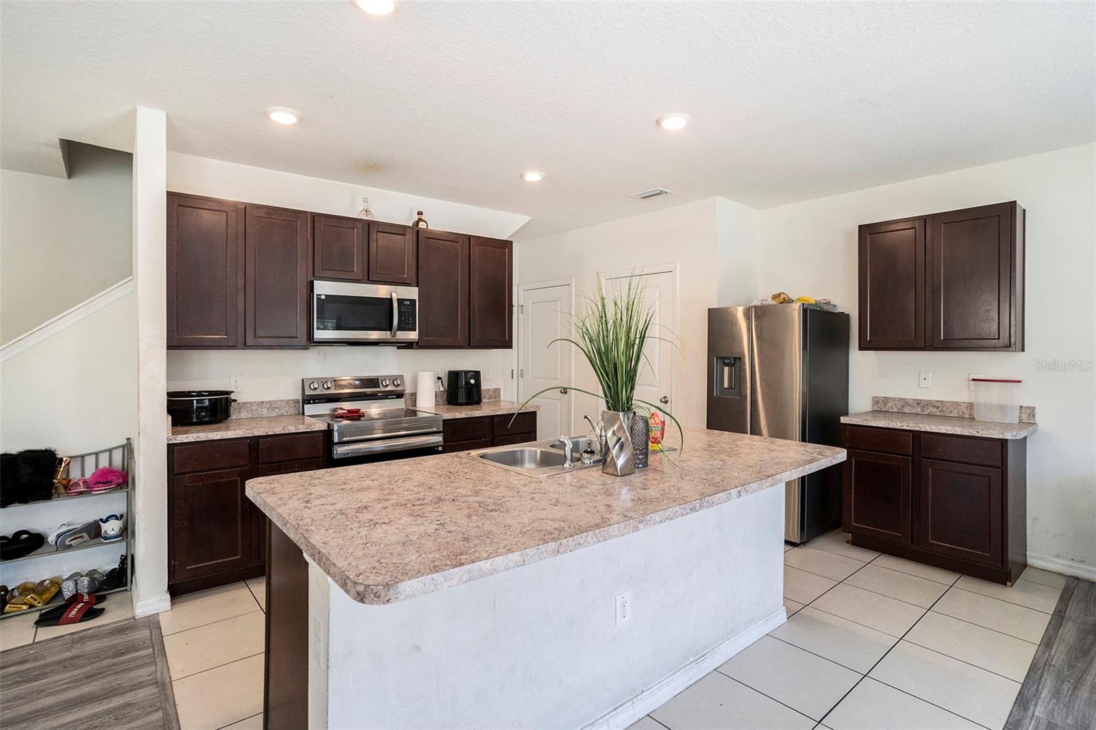 10023 MERRY FAWN CT, SUN CITY CENTER, FL, 33573