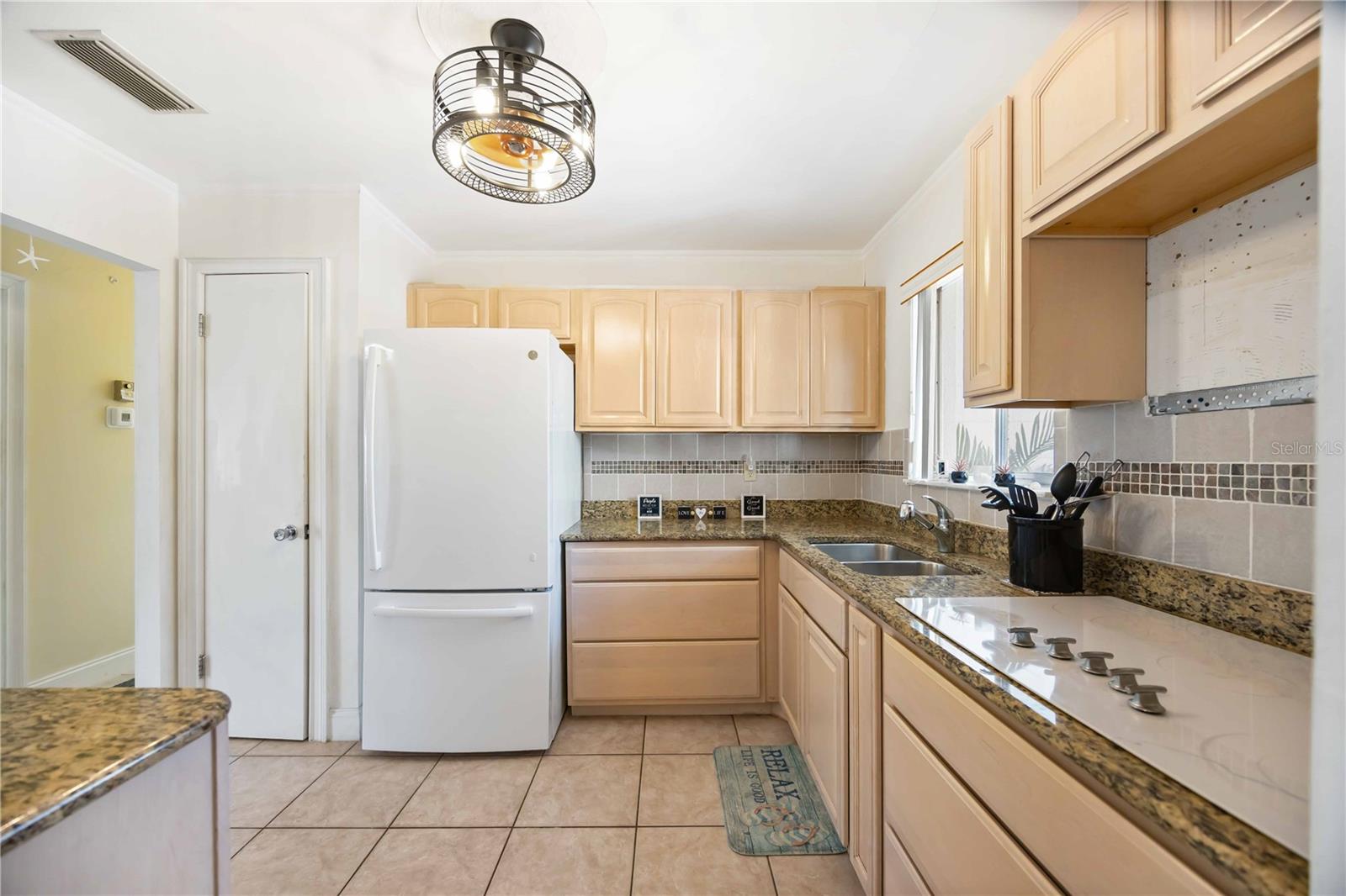 2044 CANAL DR #M37, BRADENTON, FL, 34207