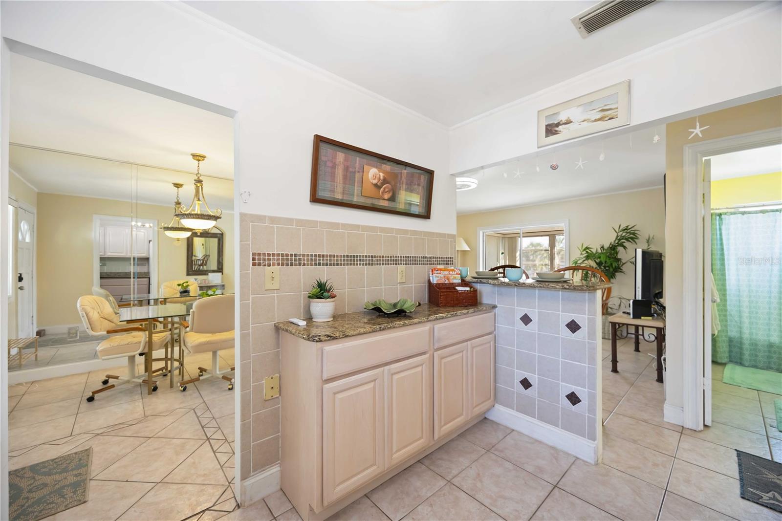 2044 CANAL DR #M37, BRADENTON, FL, 34207