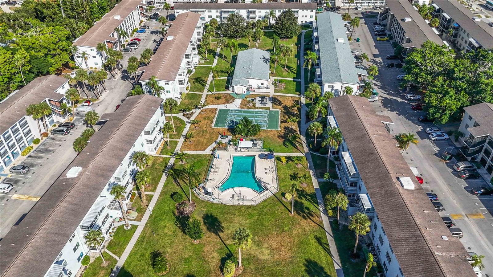 2044 CANAL DR #M37, BRADENTON, FL, 34207