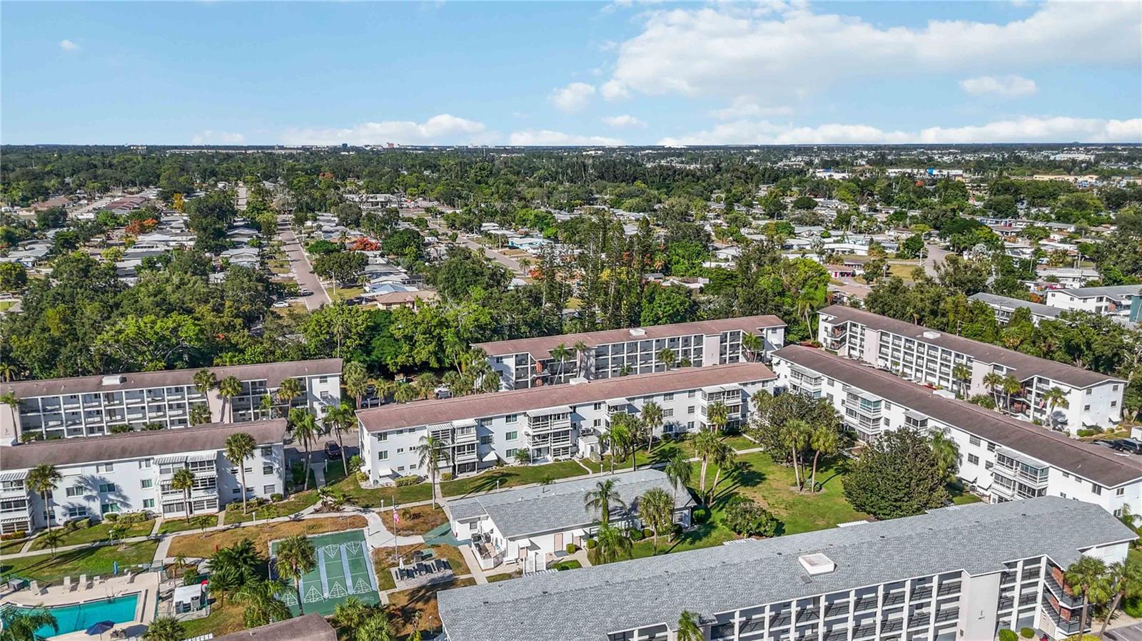 2044 CANAL DR #M37, BRADENTON, FL, 34207