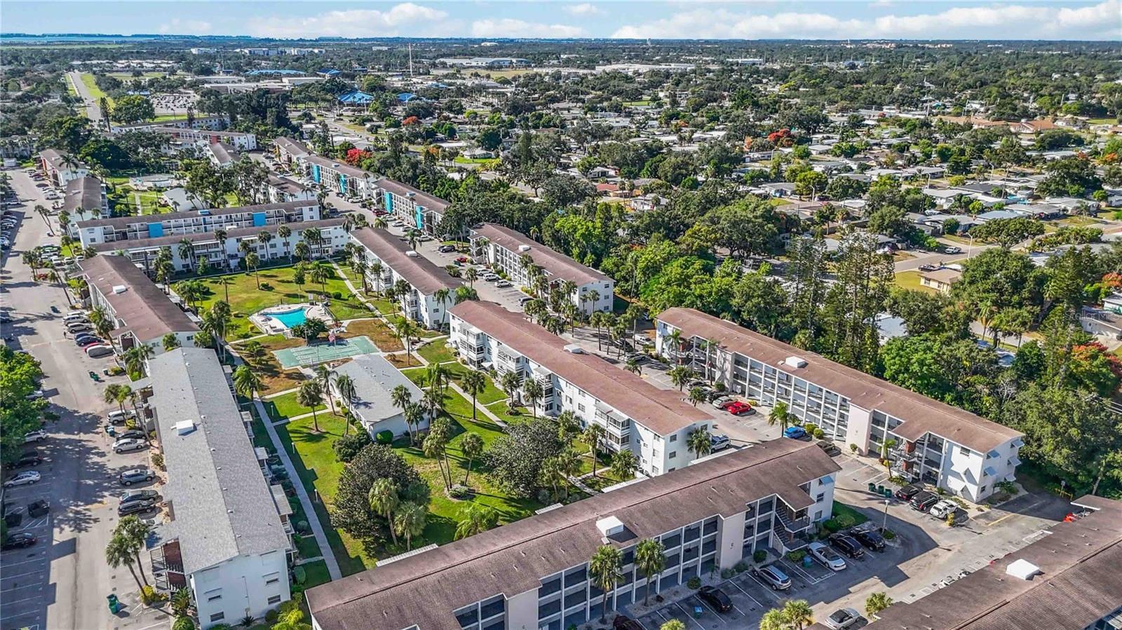 2044 CANAL DR #M37, BRADENTON, FL, 34207