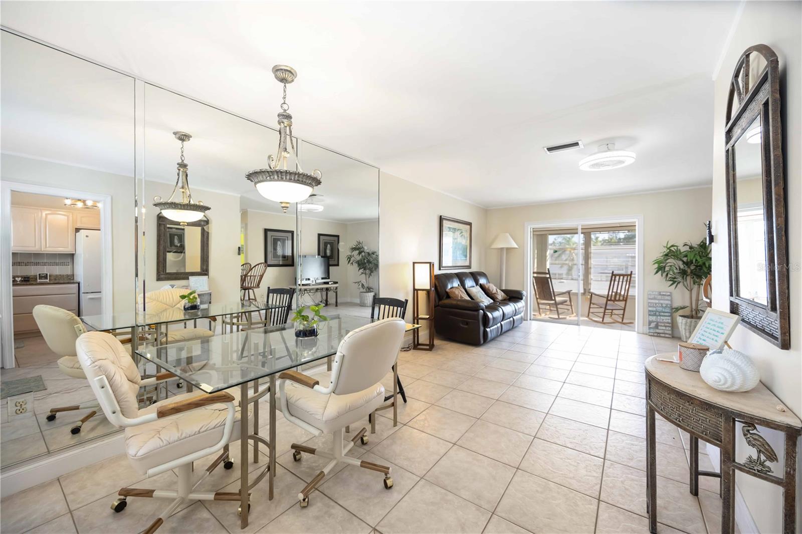 2044 CANAL DR #M37, BRADENTON, FL, 34207