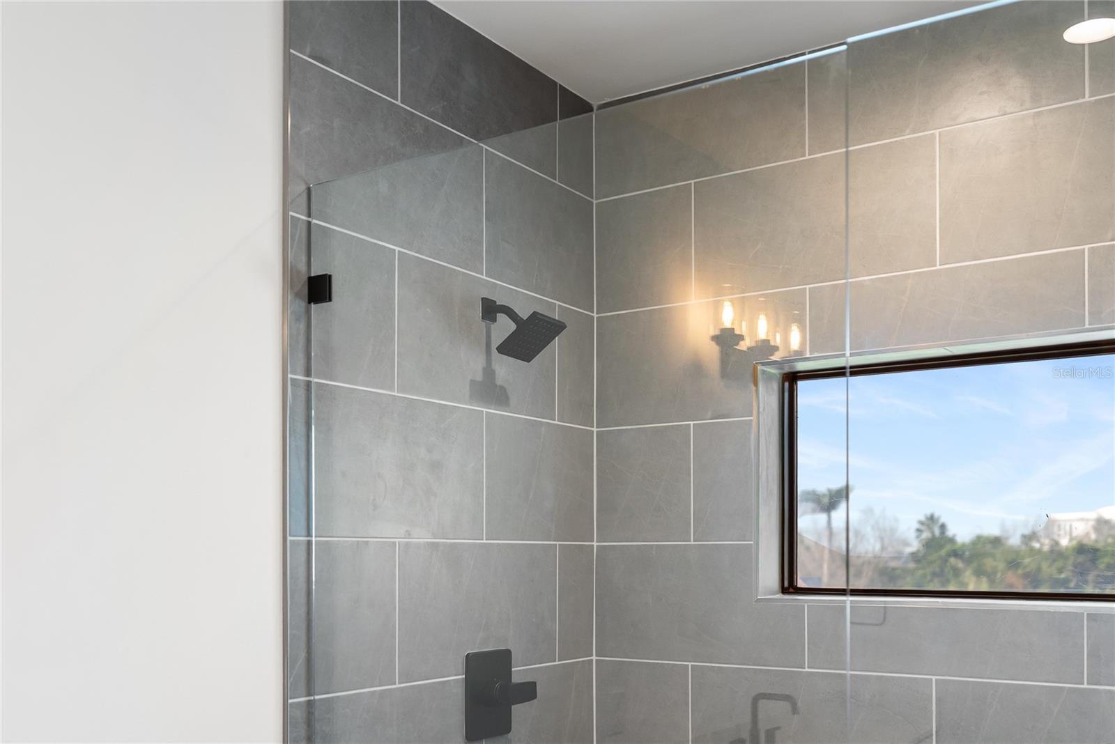 A4669195 Property Photo