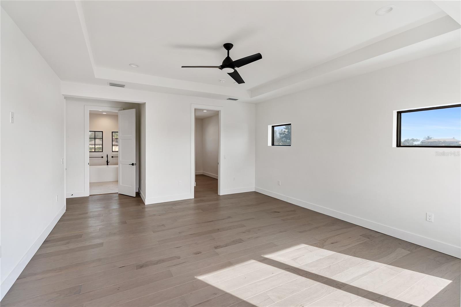 A4669195 Property Photo