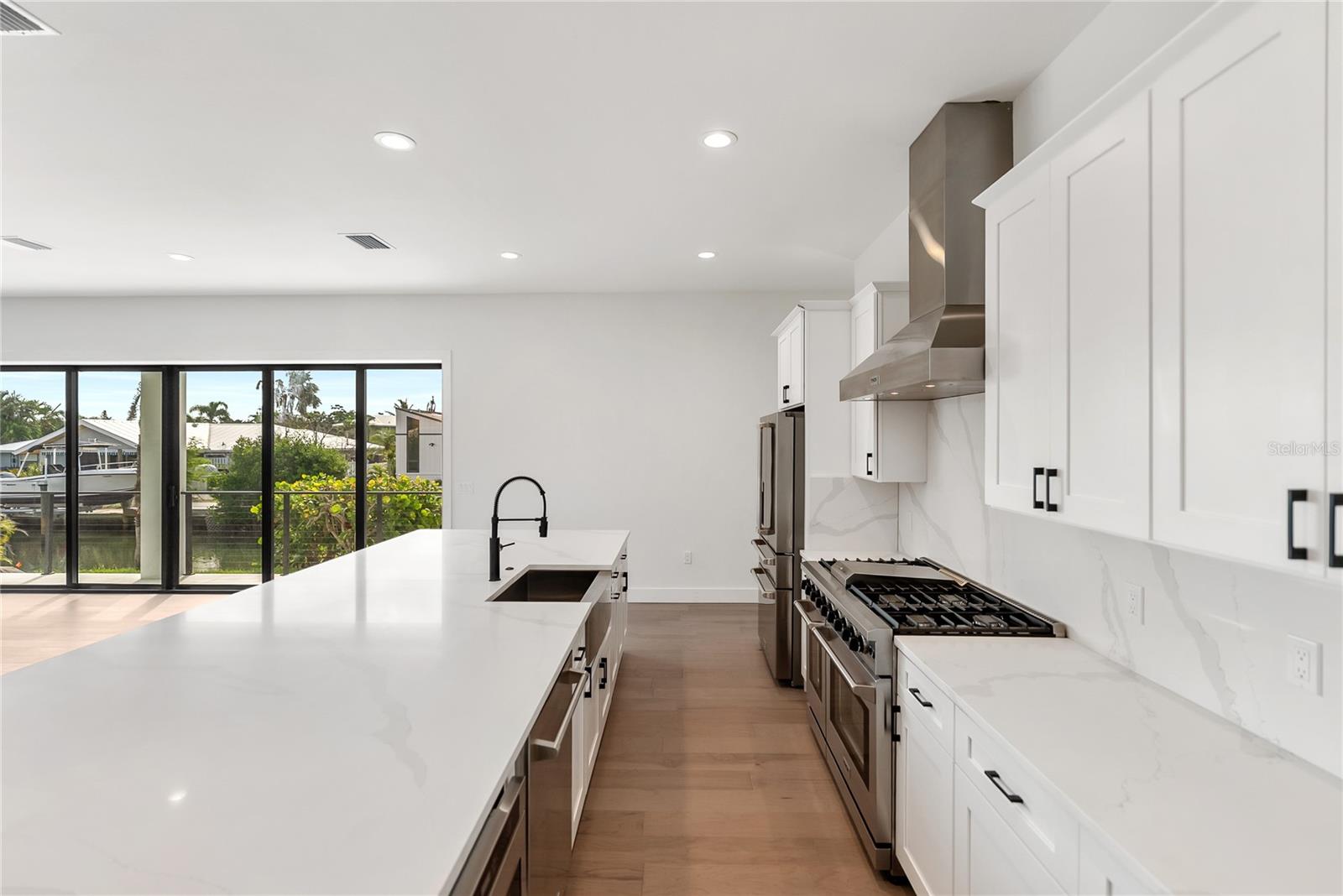 A4669195 Property Photo