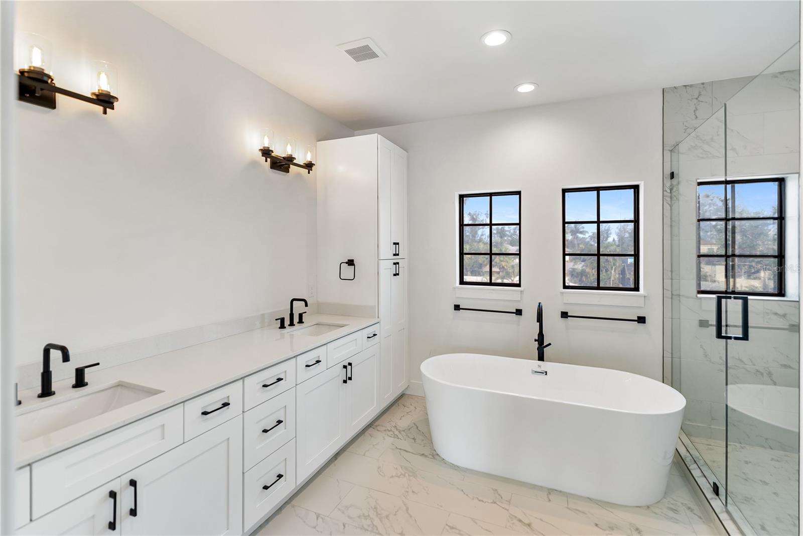 A4669195 Property Photo