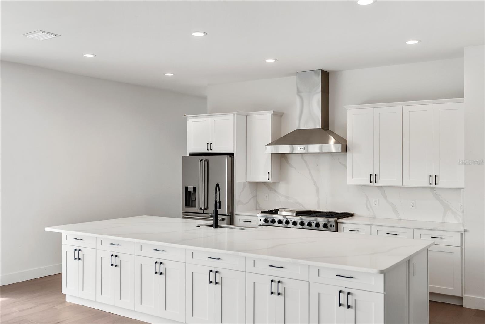 A4669195 Property Photo