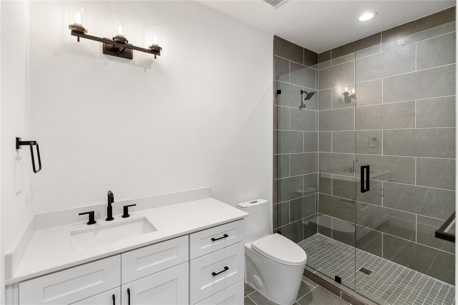 A4669195 Property Photo