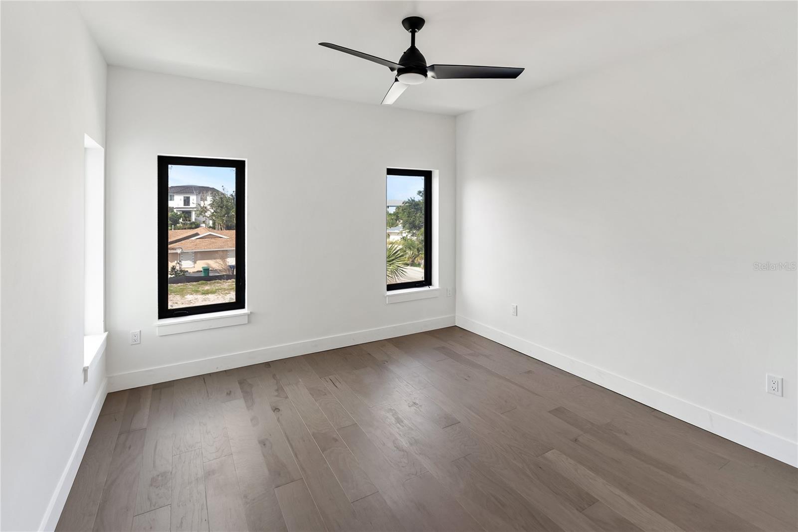 A4669195 Property Photo