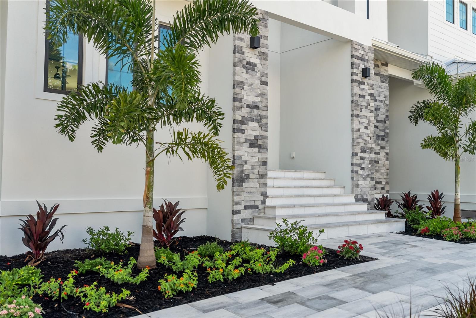 A4669195 Property Photo