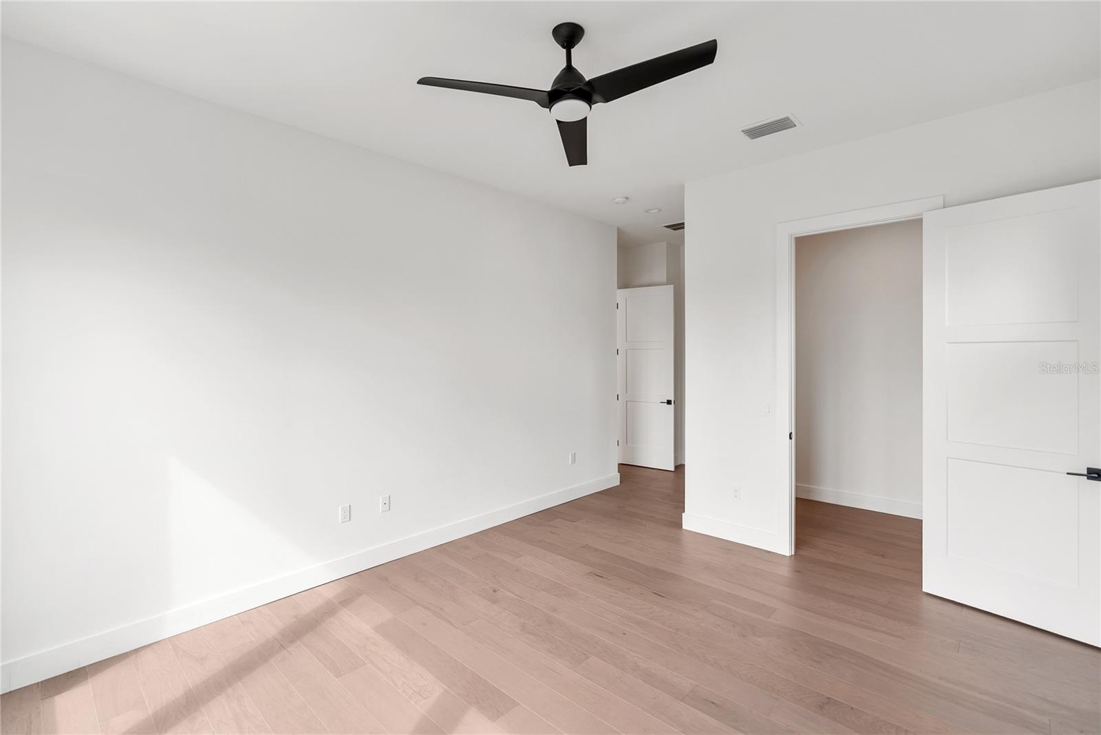 A4669195 Property Photo