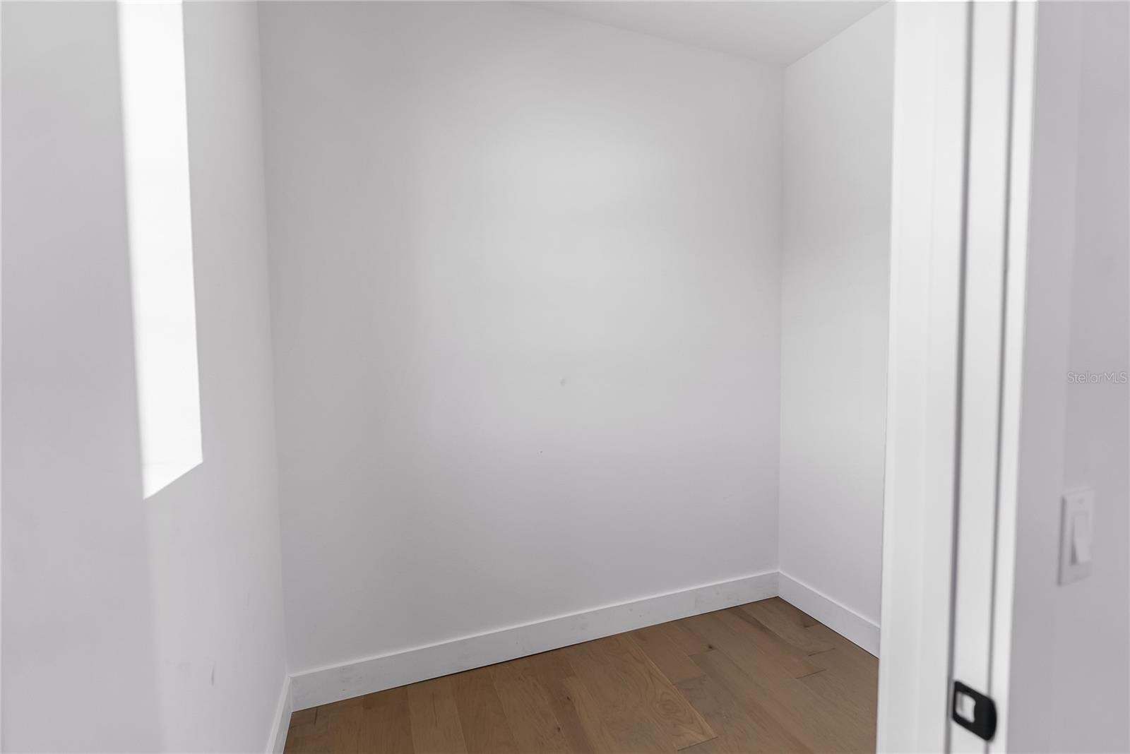 A4669195 Property Photo