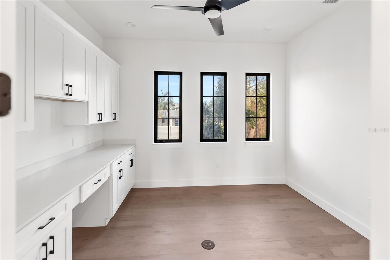 A4669195 Property Photo