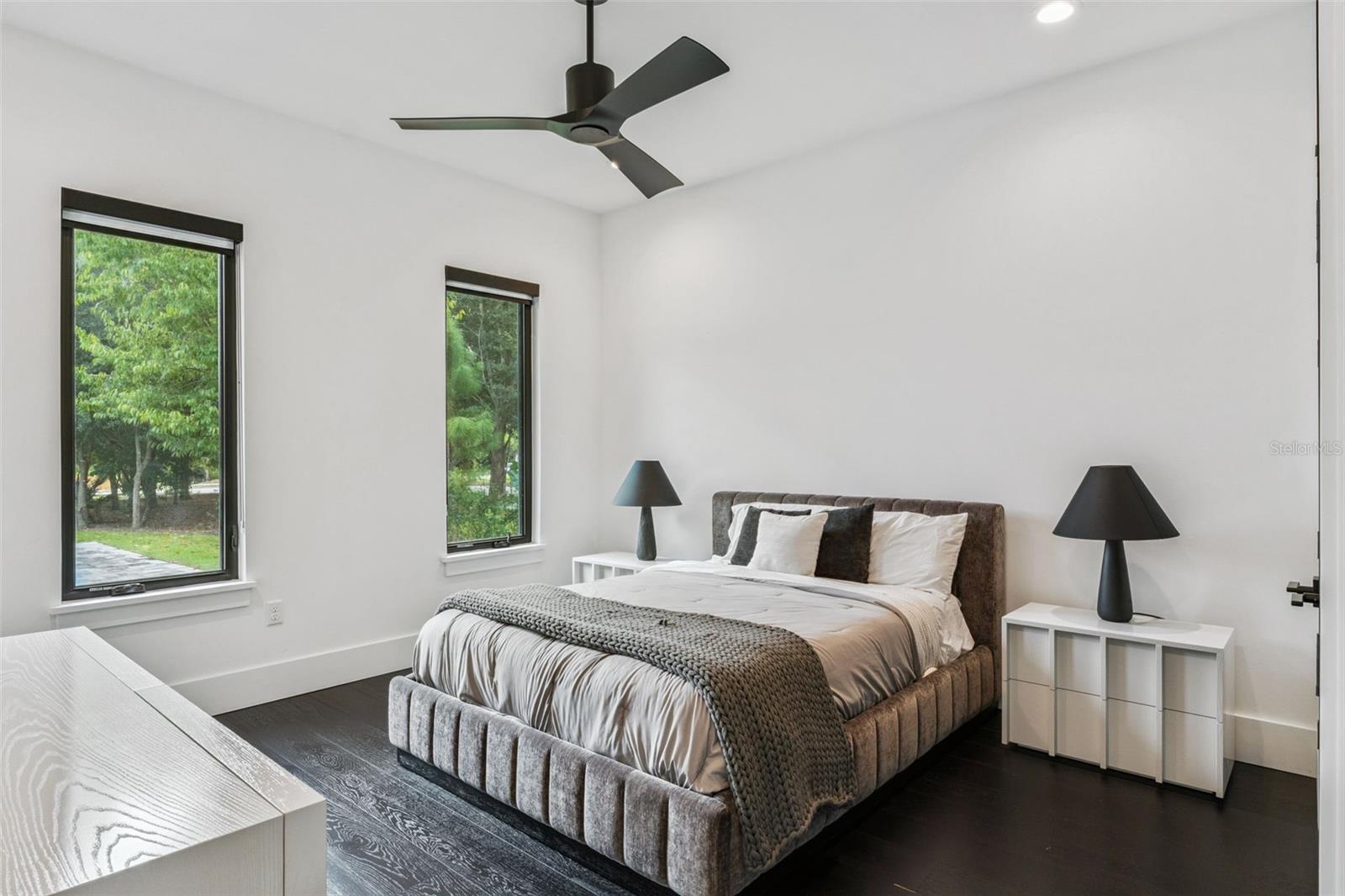 O6354264 Property Photo