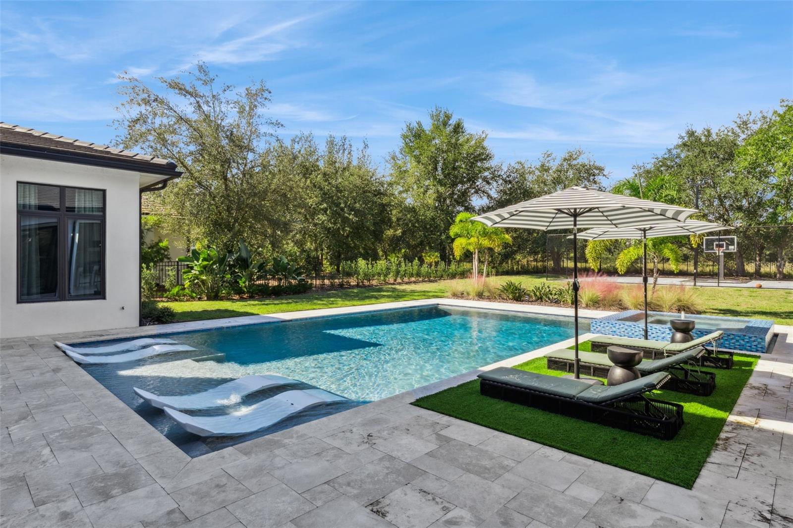 O6354264 Property Photo