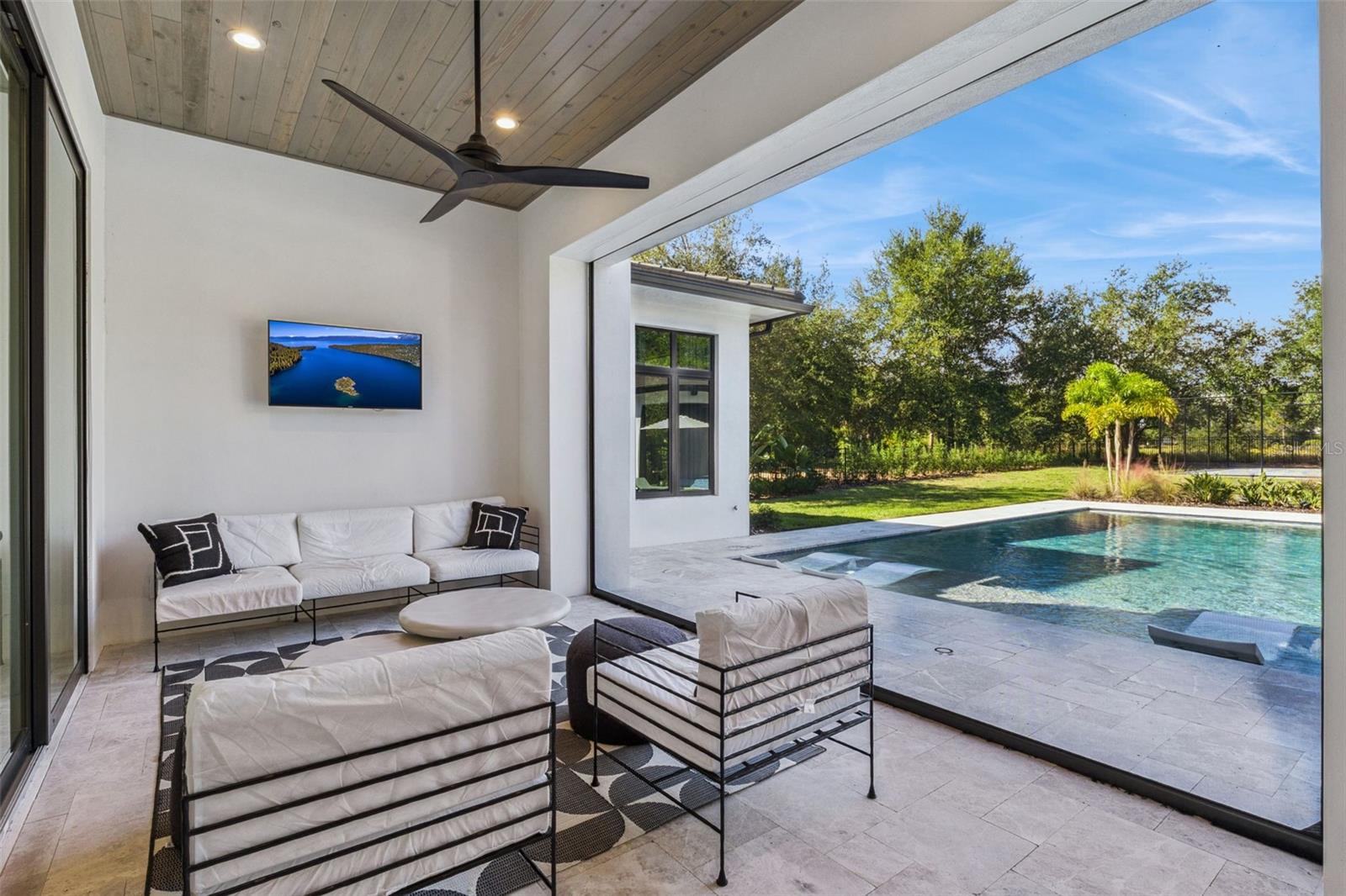 O6354264 Property Photo