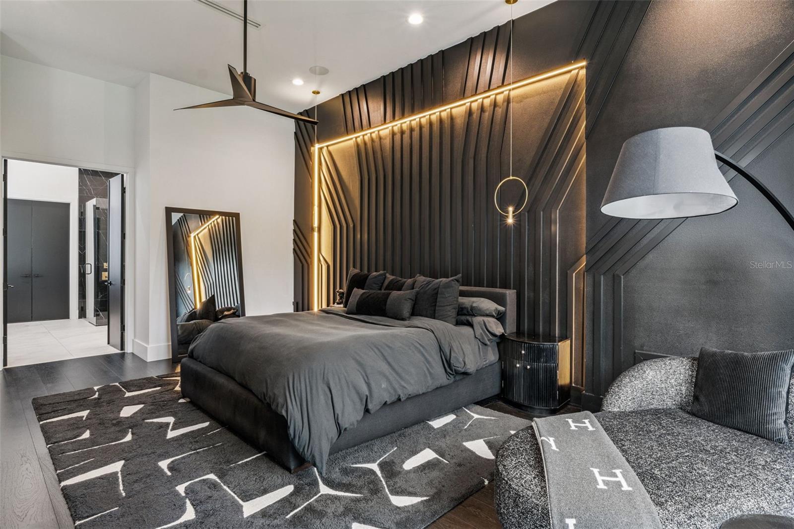 O6354264 Property Photo