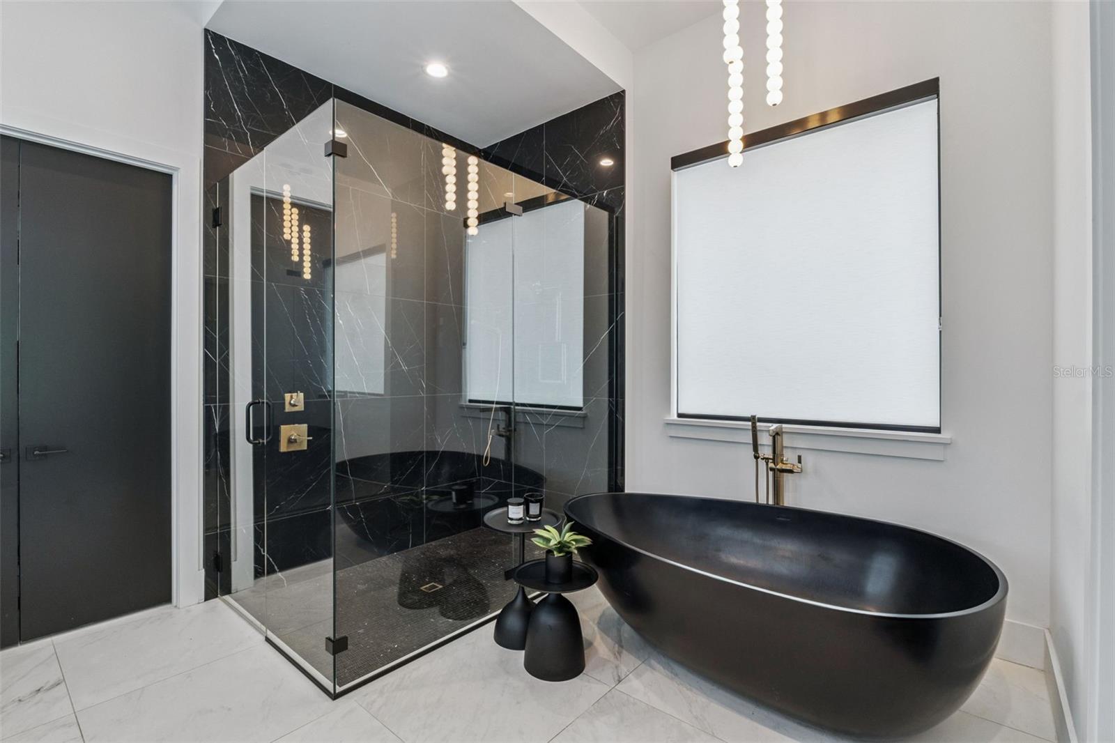 O6354264 Property Photo