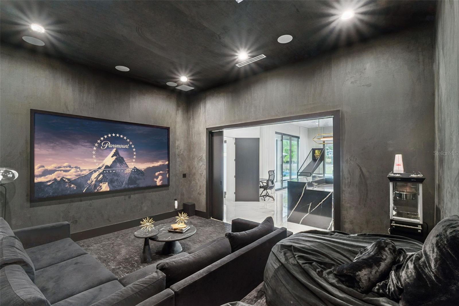 O6354264 Property Photo