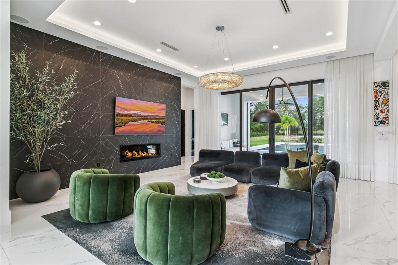 O6354264 Property Photo