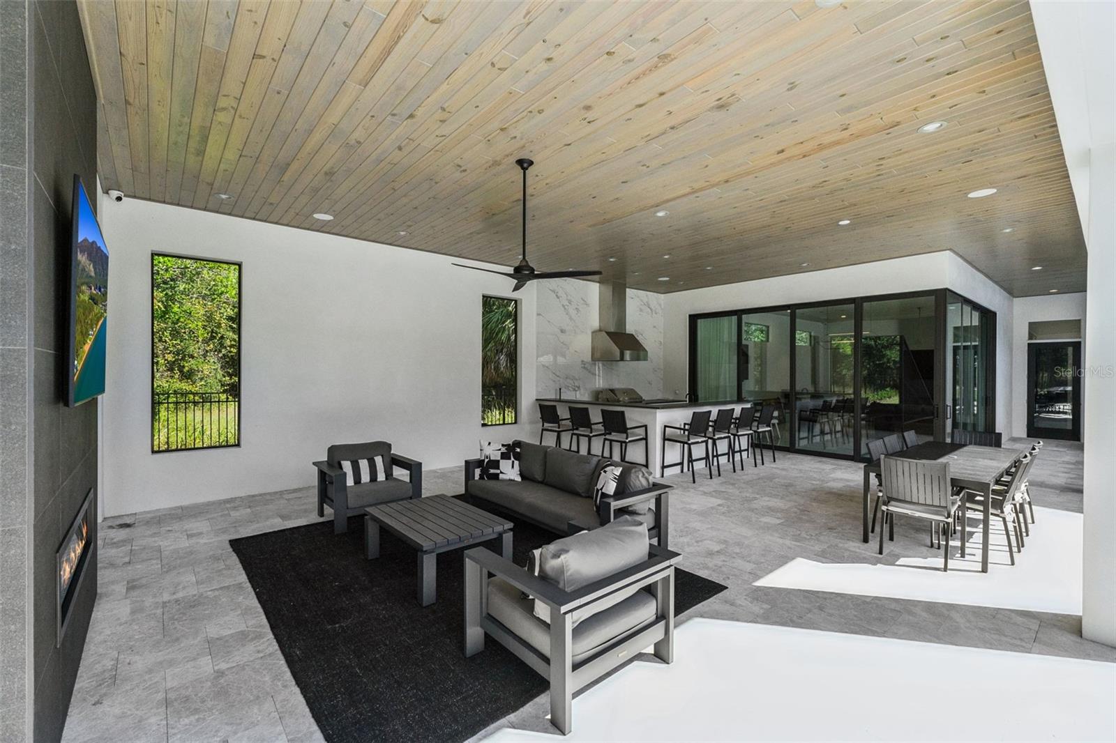 O6354264 Property Photo