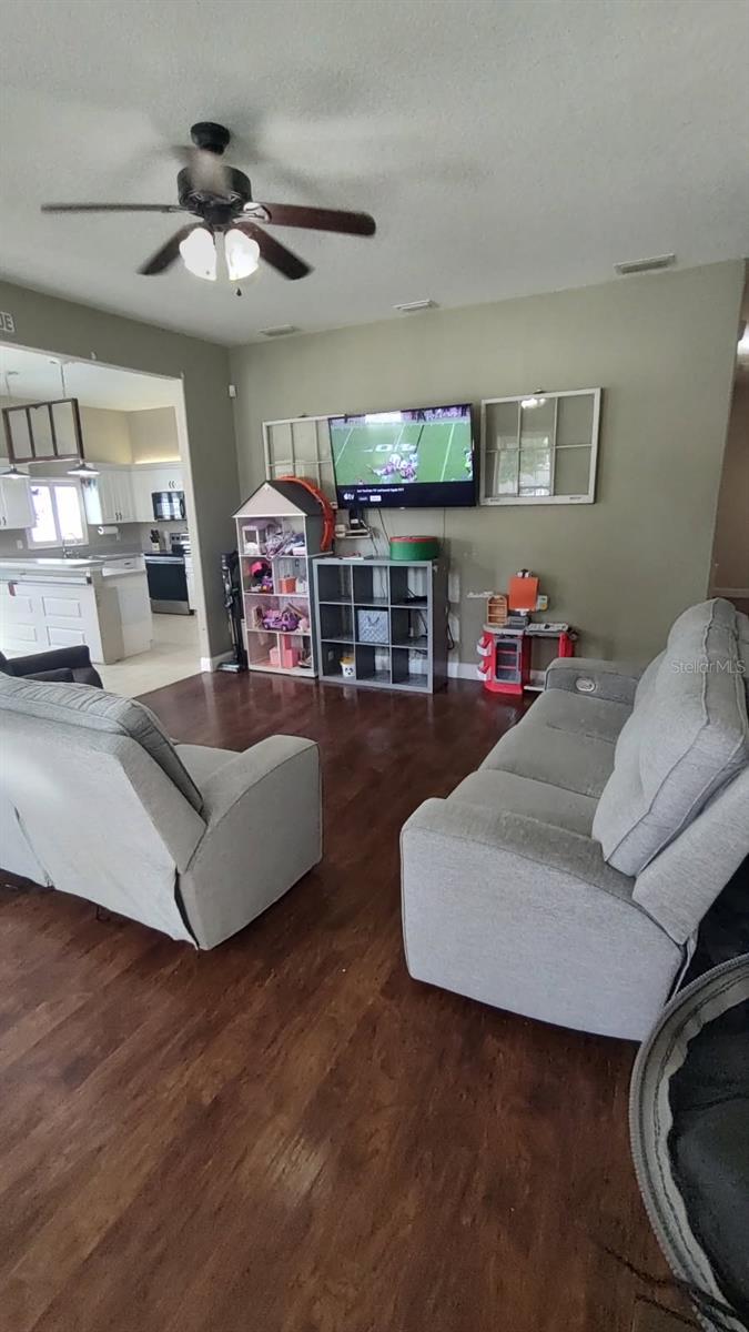 6421 ASHVILLE DR, ZEPHYRHILLS, FL, 33542