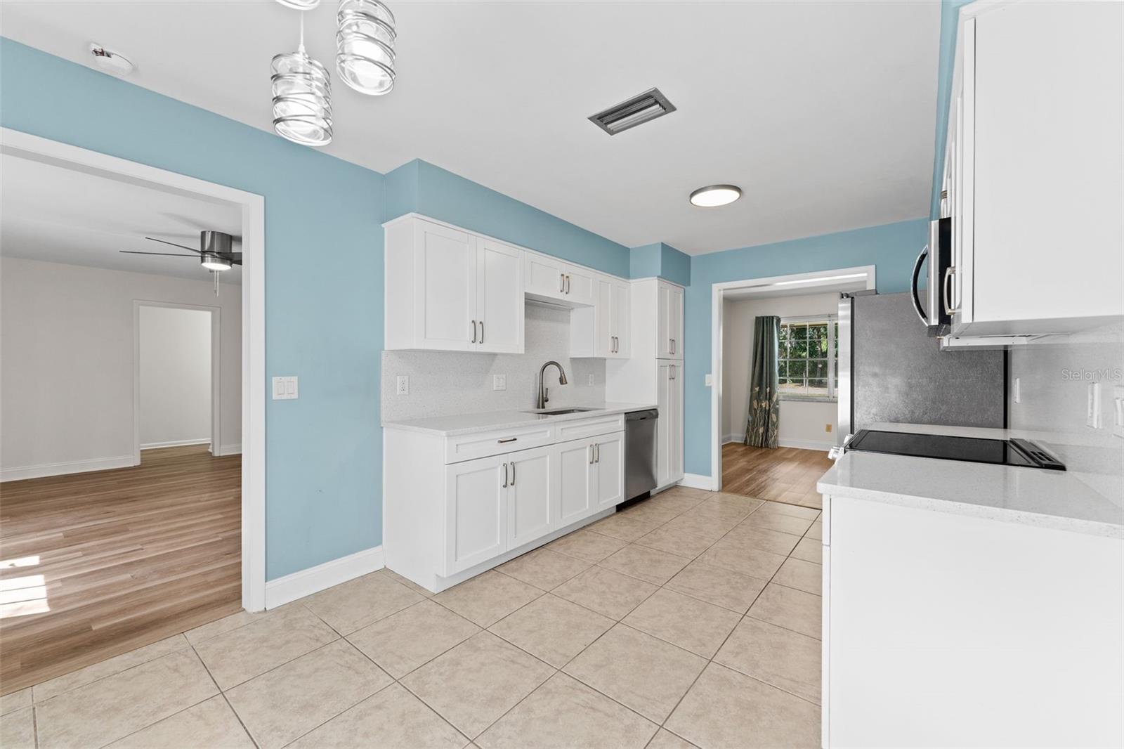 1908 N VILLAGE AVE, TAMPA, FL, 33612