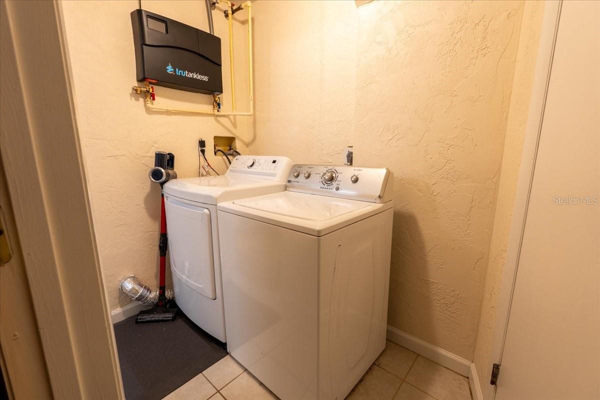 861 KAREN ST, PALM HARBOR, FL, 34684