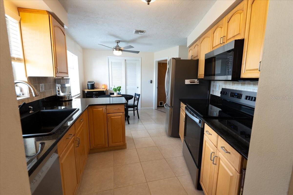 861 KAREN ST, PALM HARBOR, FL, 34684