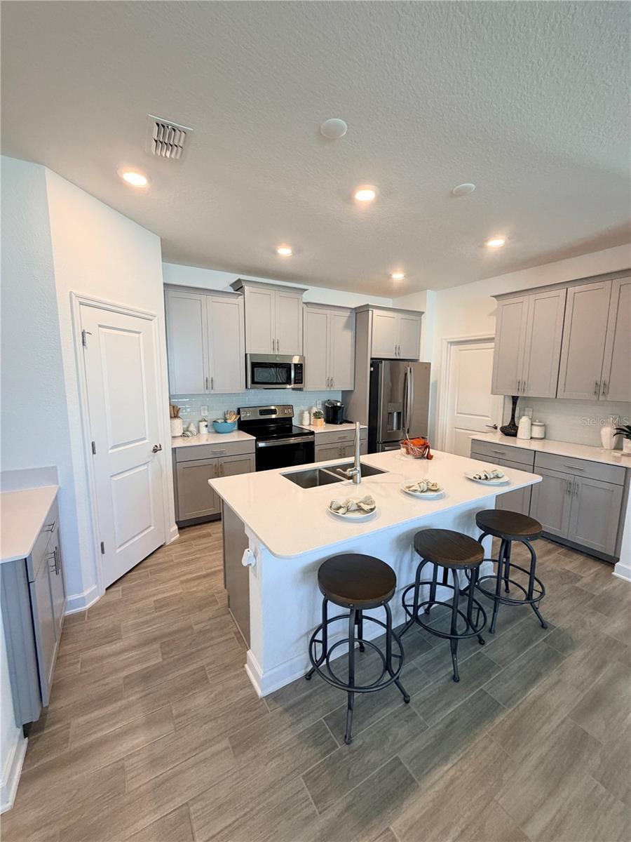 3016 ELLA WAY, ST CLOUD, FL, 34771