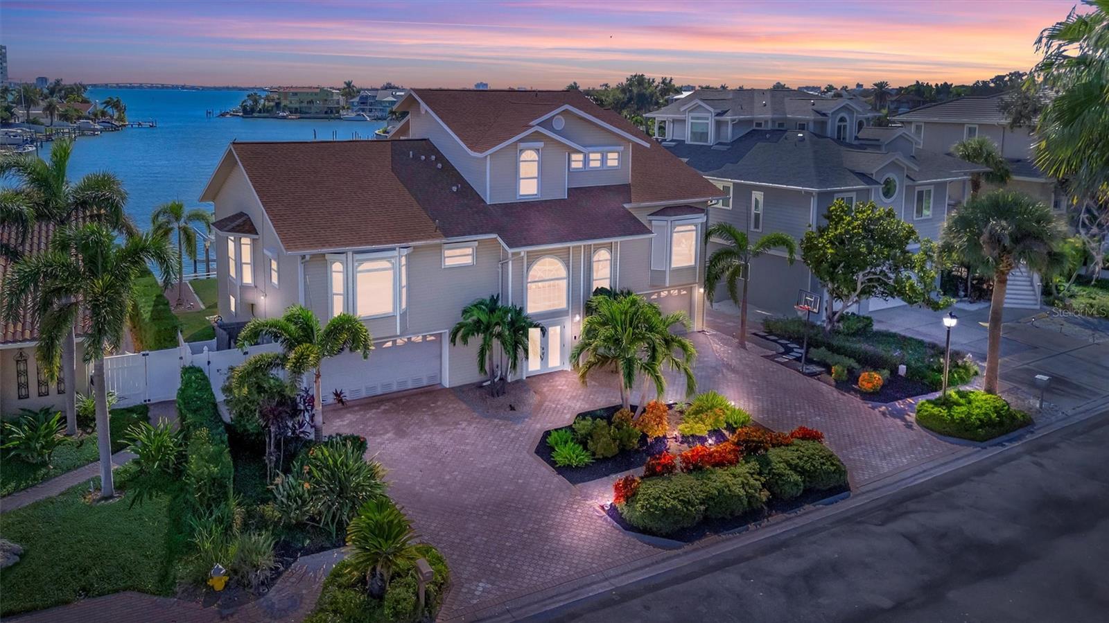 TB8440089 Property Photo