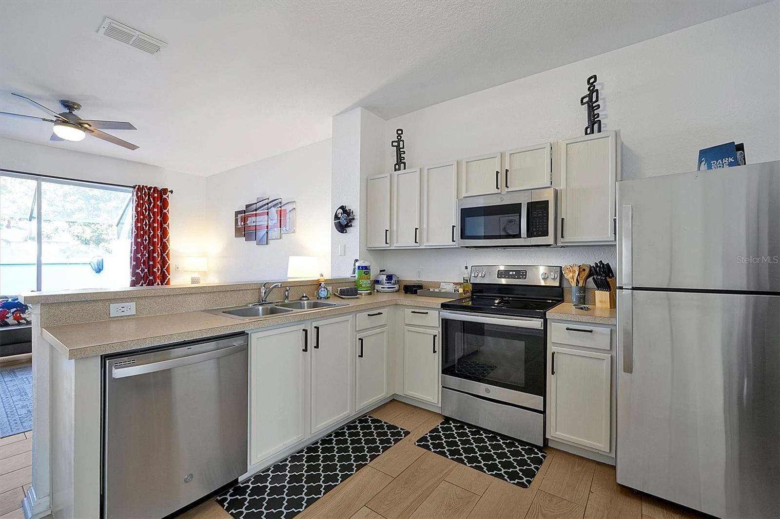 2584 MANESHAW LN, KISSIMMEE, FL, 34747