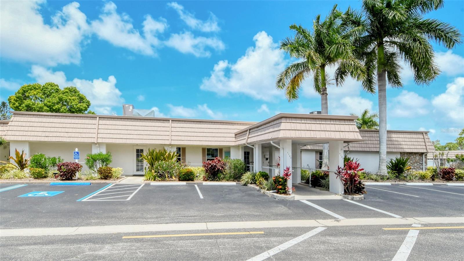 2016 RIVERBLUFF PKWY #V328, SARASOTA, FL, 34231