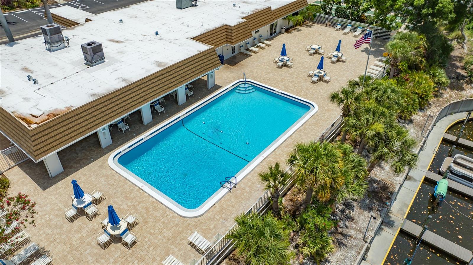 2016 RIVERBLUFF PKWY #V328, SARASOTA, FL, 34231