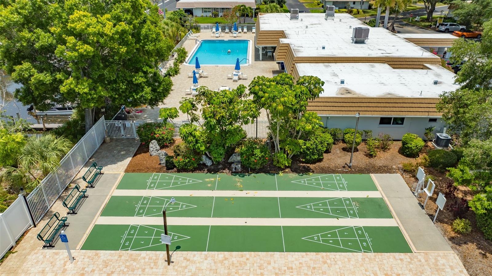 2016 RIVERBLUFF PKWY #V328, SARASOTA, FL, 34231