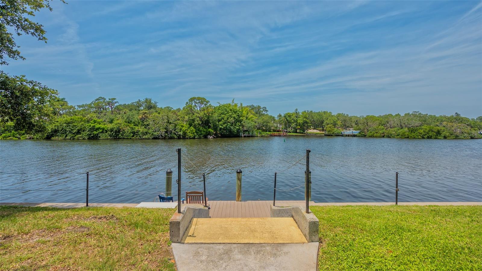 2016 RIVERBLUFF PKWY #V328, SARASOTA, FL, 34231