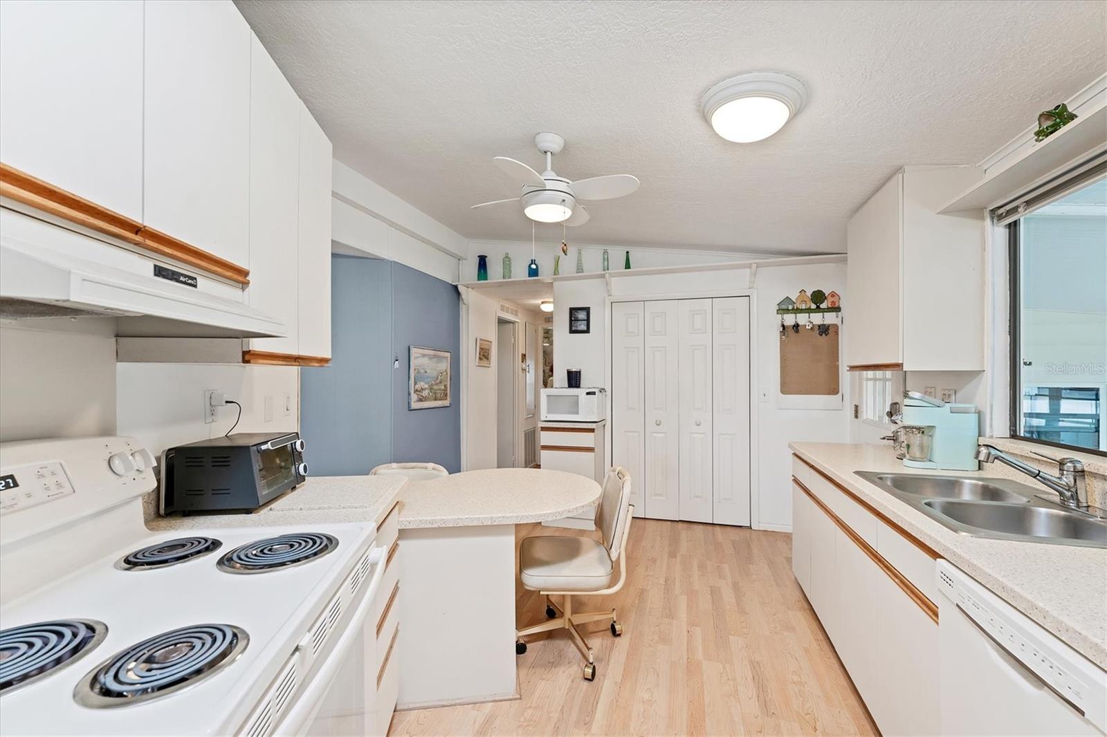 735 SUMMERSEA CT, ENGLEWOOD, FL, 34223