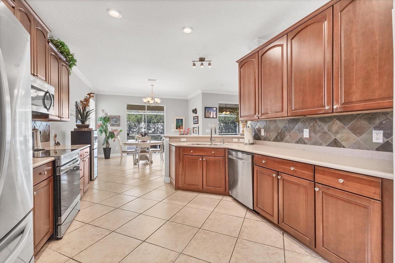 7131 67TH TER E, BRADENTON, FL, 34203