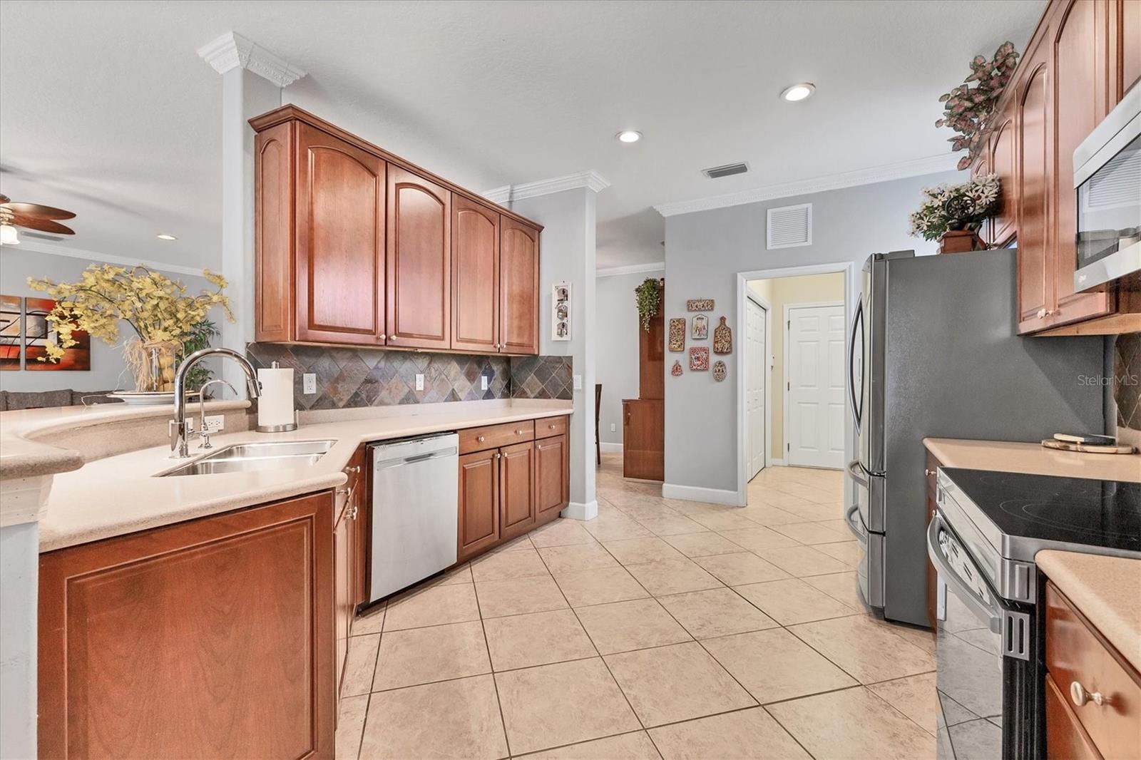 7131 67TH TER E, BRADENTON, FL, 34203