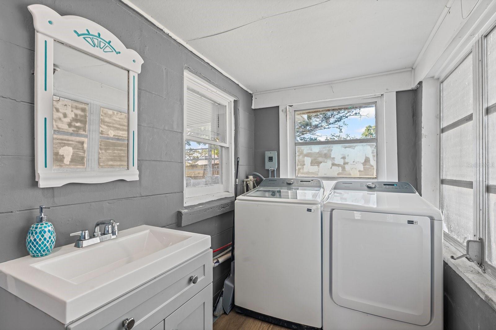 1604 3RD AVE W, PALMETTO, FL, 34221