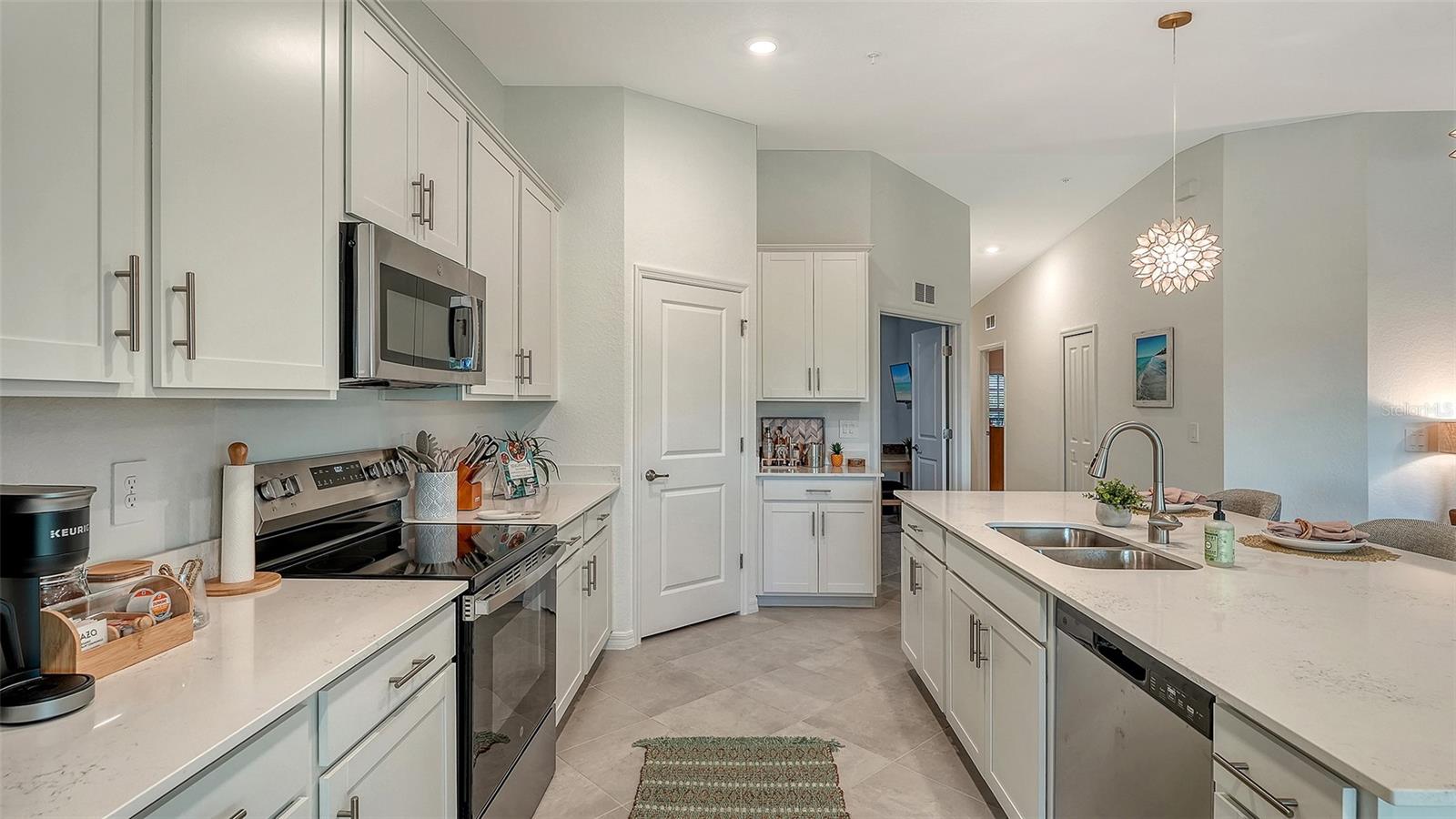 17500 OPAL SAND DR #205, VENICE, FL, 34293