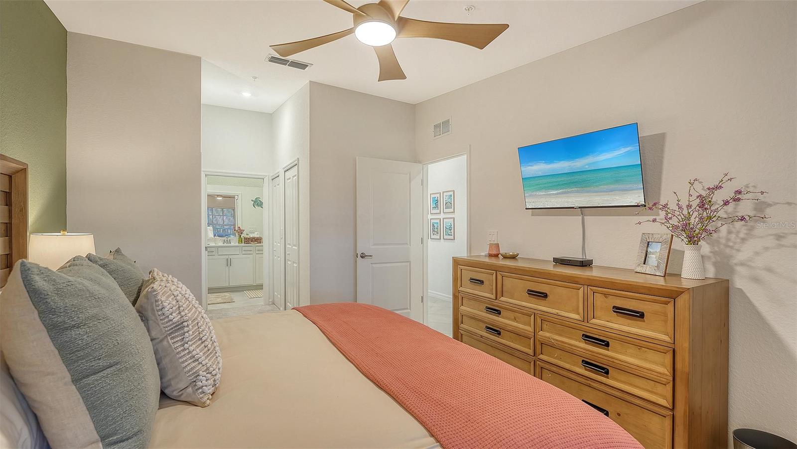 17500 OPAL SAND DR #205, VENICE, FL, 34293