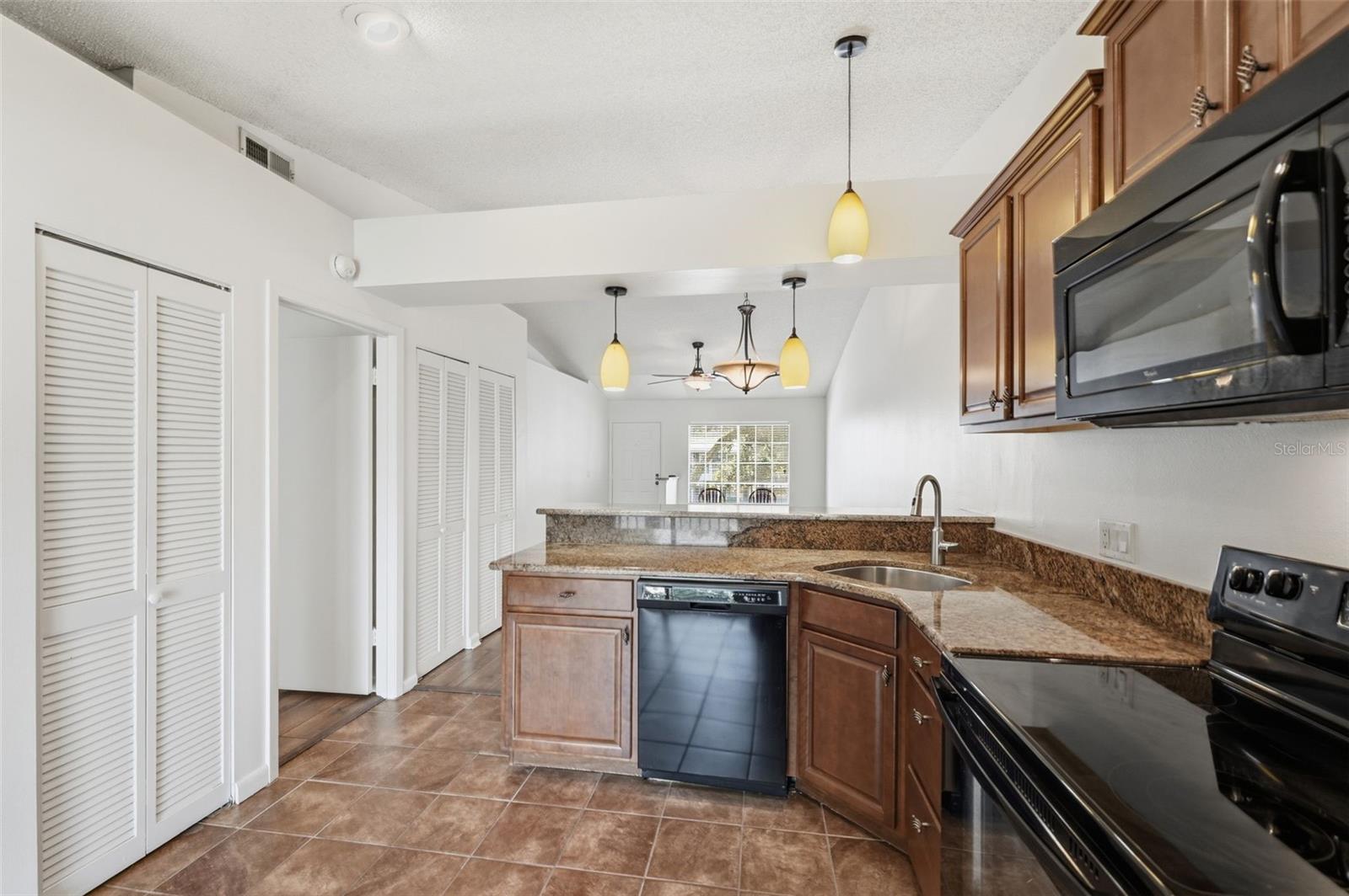 5437 LAKE MARGARET DR #69, ORLANDO, FL, 32812