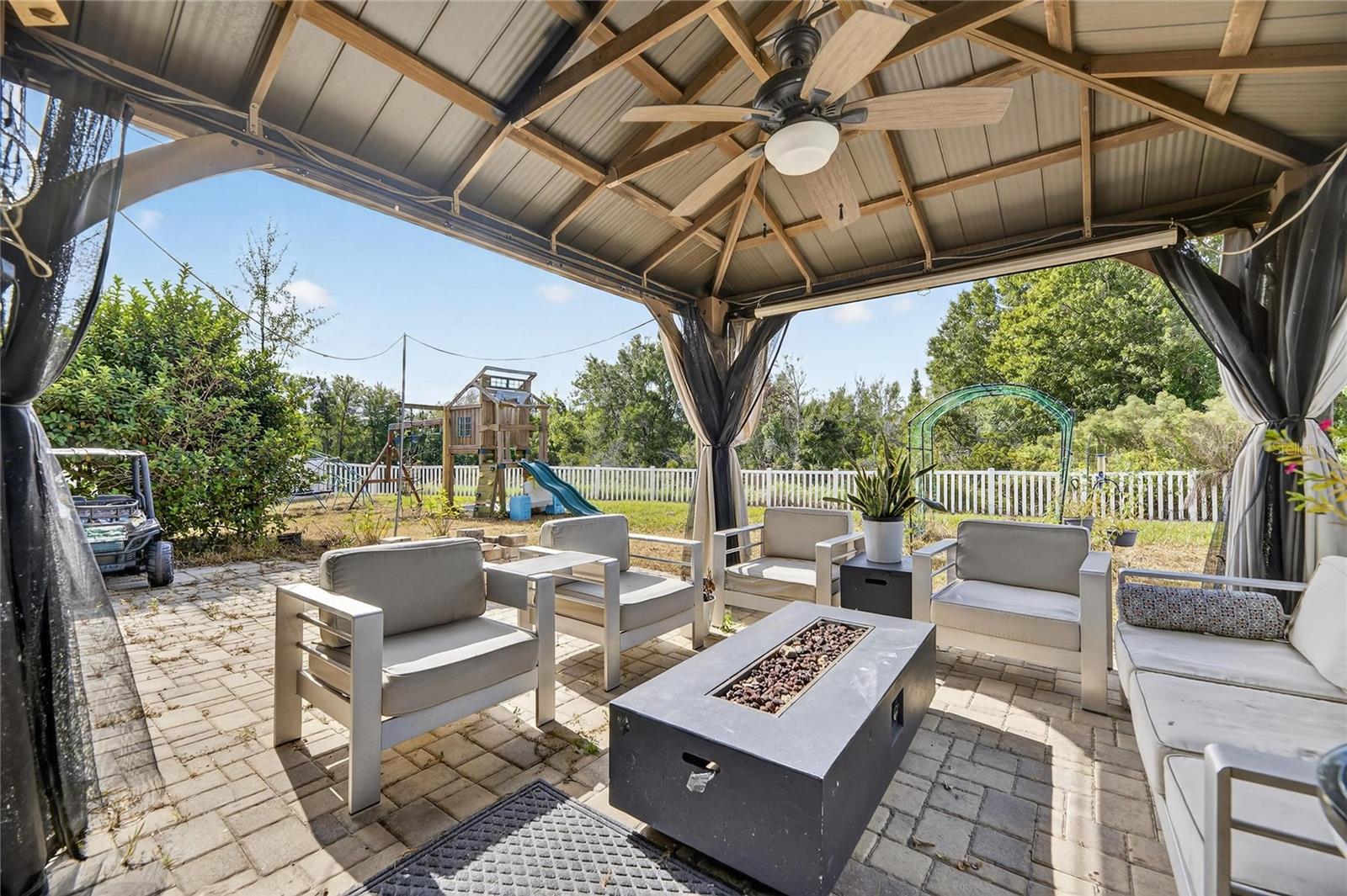 4102 MEDBURY DR, WESLEY CHAPEL, FL, 33543