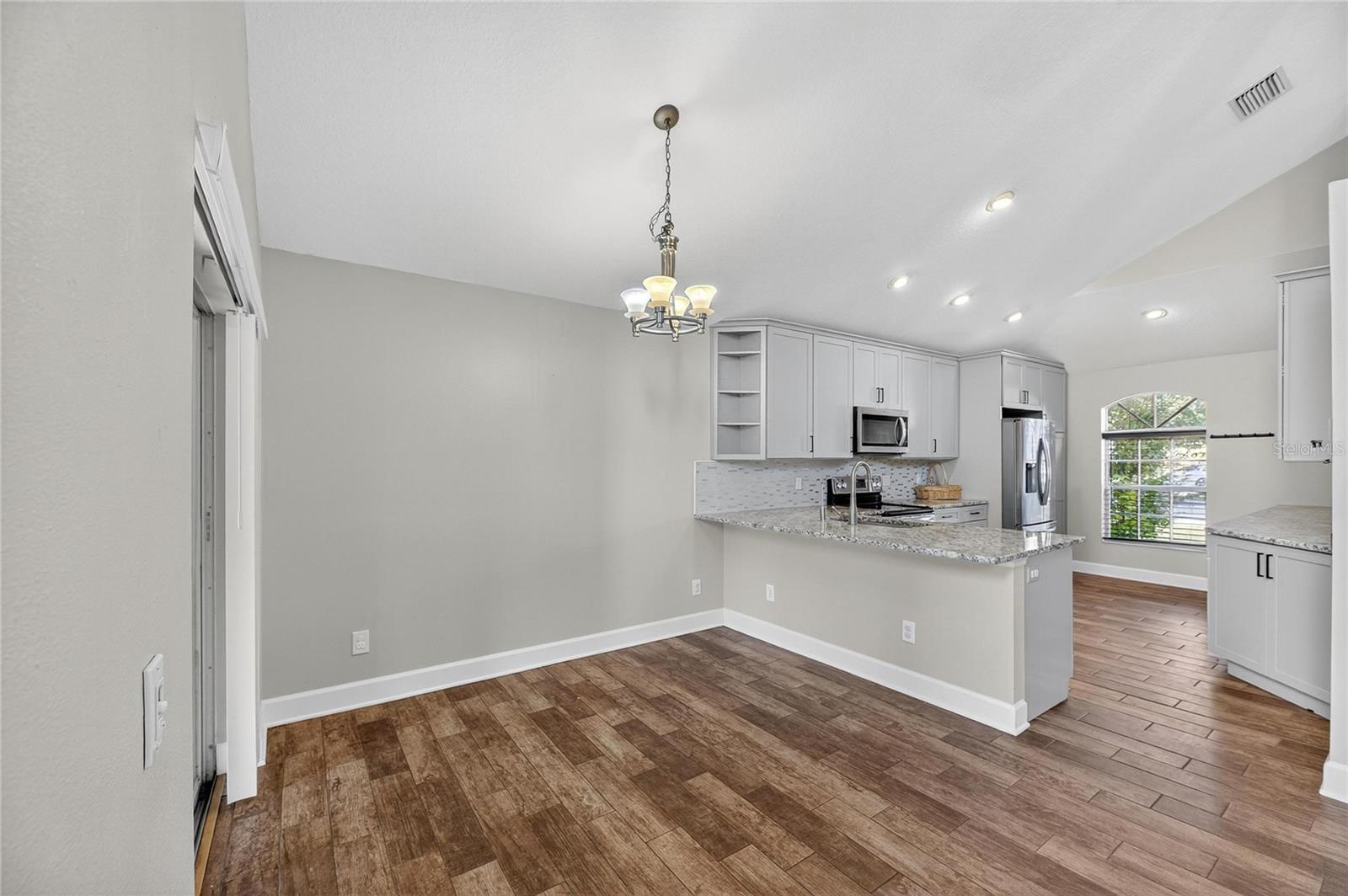 4102 MEDBURY DR, WESLEY CHAPEL, FL, 33543