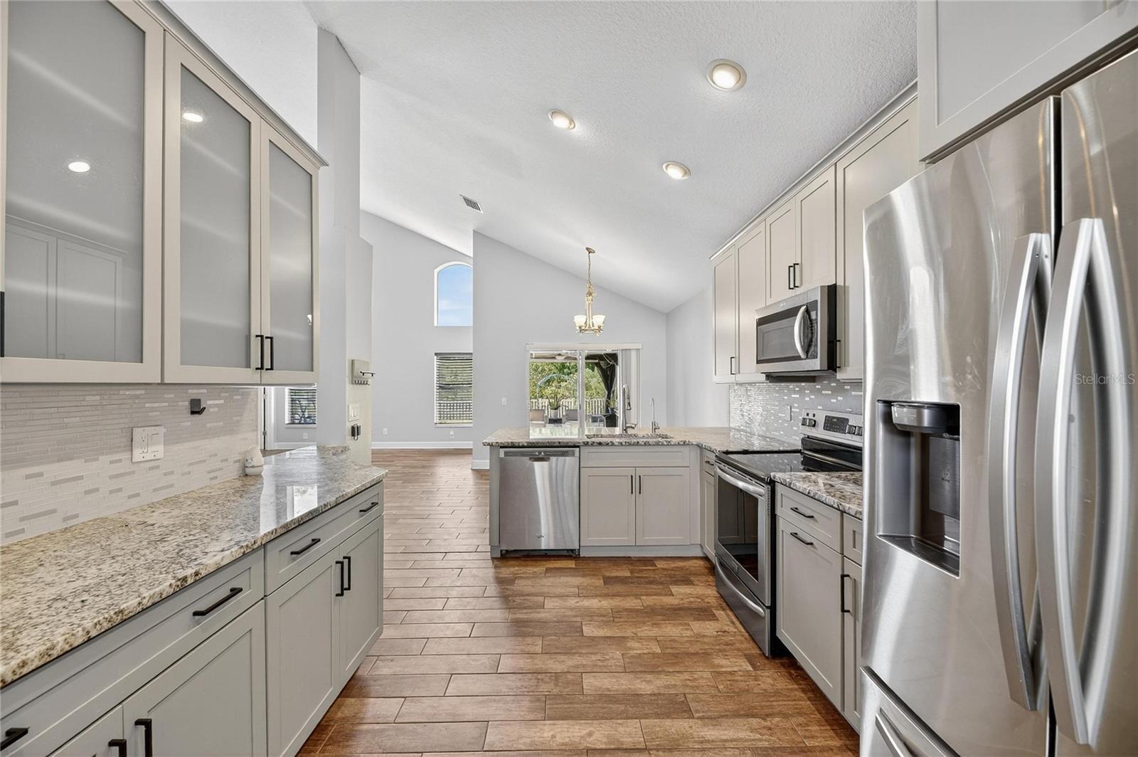 4102 MEDBURY DR, WESLEY CHAPEL, FL, 33543